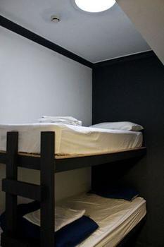 Eagles Nest Backpackers Hostel Hamilton Buitenkant foto